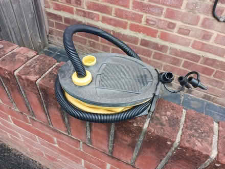 Photo of free Footpump (Kempshott RG22) #1