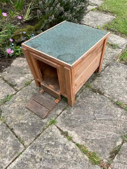 Photo of free Rabbit or guinea pig shelter (Kenilworth CV8) #1