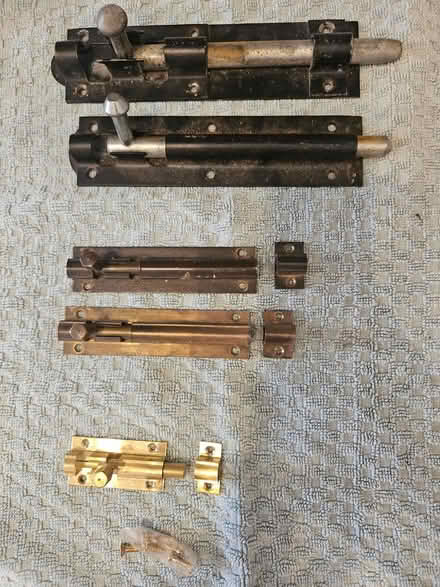 Photo of free Hardware mix (Trevor Road) #3