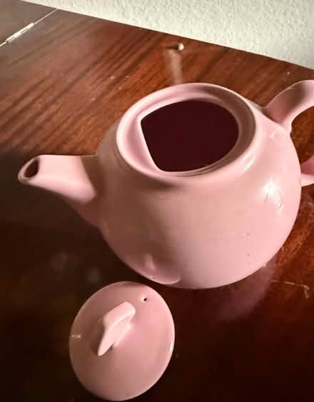 Photo of free Chantal Ceramic Tea Pot (West San Jose 95128) #4