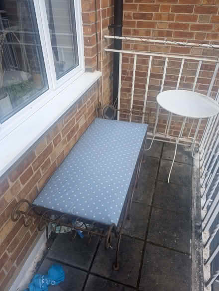 Photo of free Metal Garden Bench (Kilburn Park NW6) #4