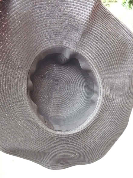 Photo of free Black floppy straw-style hat with wide brim (Kempsey WR5) #3