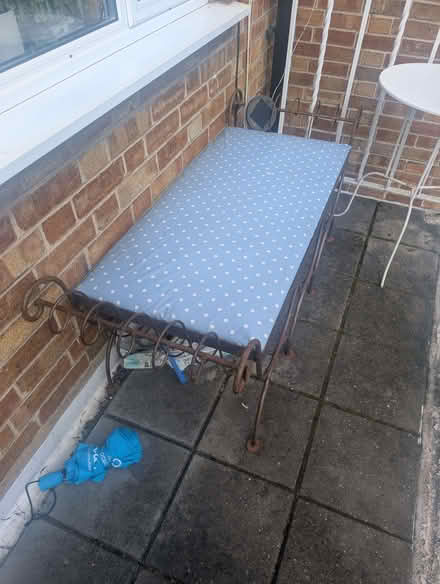 Photo of free Metal Garden Bench (Kilburn Park NW6) #1