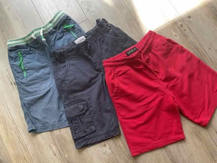 Photo of free Size 8/9 yrs boys shorts/joggers (St. Albans AL1) #2