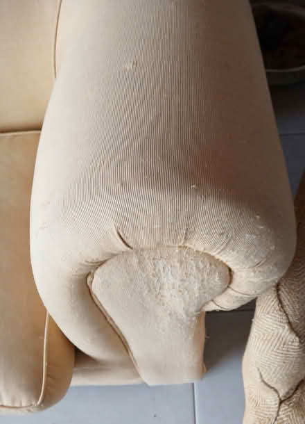 Photo of free Sofa (Wraysbury TW19) #2