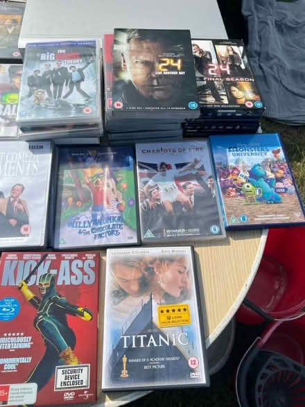 Photo of free Box of CDs (Maulden MK45) #1