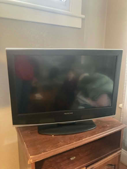 Photo of free Television (Colonial place) #1