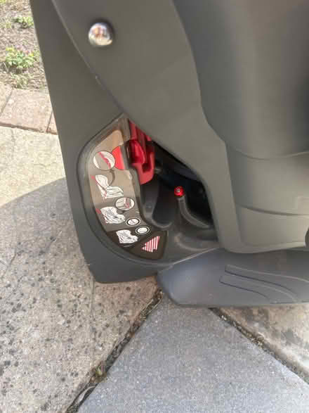 Photo of free Child’s car seat (Sugar way) #2