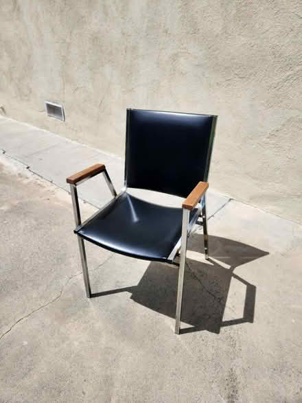 Photo of free 4 office chairs (Garden Grove) #1