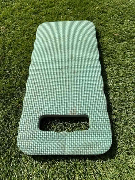 Photo of free Green foam garden kneeler (WA15 Timperley) #1