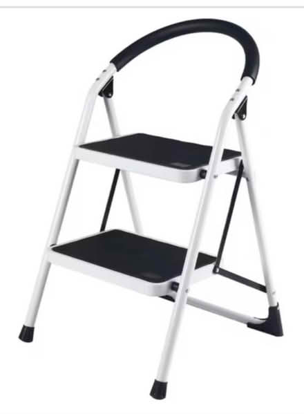 Photo of free 2 steps ladder (New Cross SE14) #1