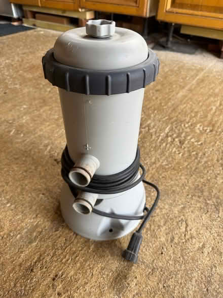 Photo of free Pool pump (Chalford hill) #1