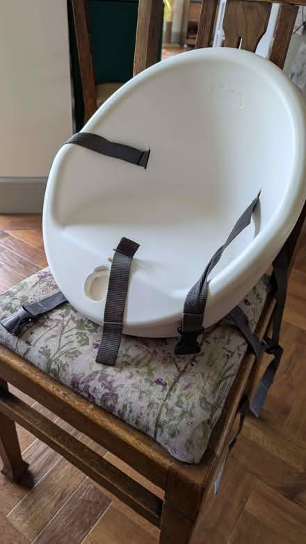 Photo of free Baby/toddler portable highchair (Woodhouse Eaves LE12) #2