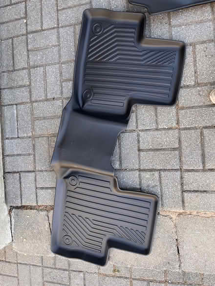 Photo of free Curb alert - Car mats, never used (Carlingwood area) #4