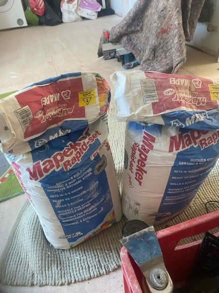 Photo of free 2 bags of tile adhesive (Aylesbury HP20) #3