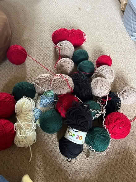 Photo of free Bag of yarn (Broadwater SG2) #1