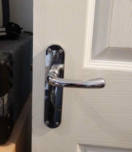 Photo of free 5 x Internal 6 Panel Doors. (Vale LA1) #2