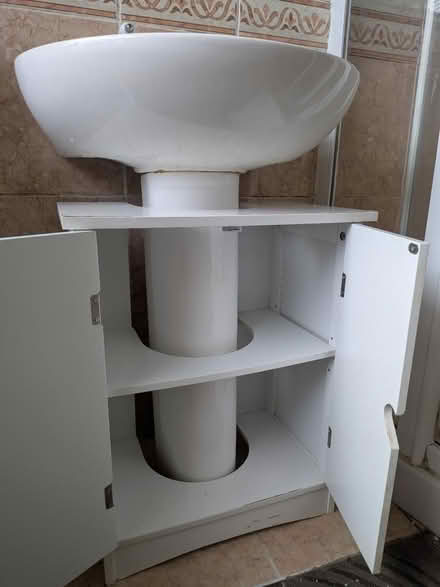 Photo of free Under basin cupboard (Sheffield Lane Top S5) #2