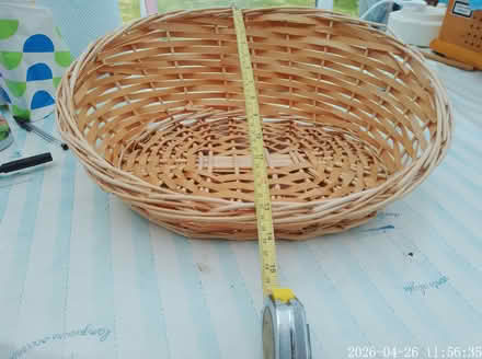 Photo of free Shallow wicker basket, originally part of a gift hamper (Frogmore GU17) #3