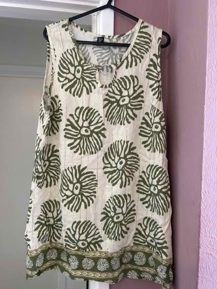 Photo of free Size large top (Stonehouse GL10) #1