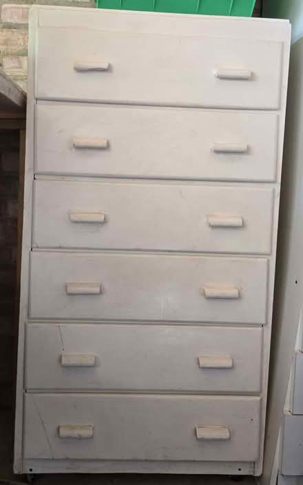 Photo of free White chest of drawers (Bozeat NN29) #1