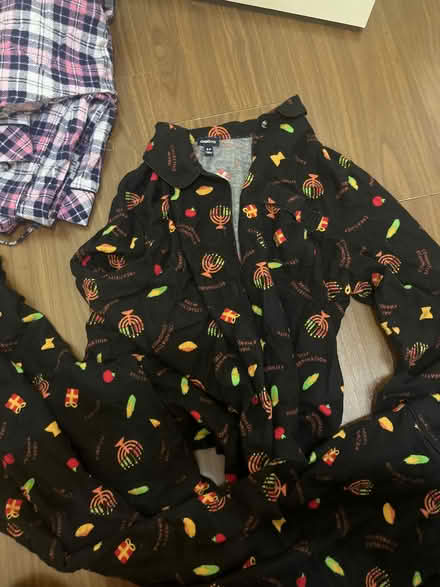 Photo of free Teen/Young Women's clothing (Mississauga (East Credit)) #3