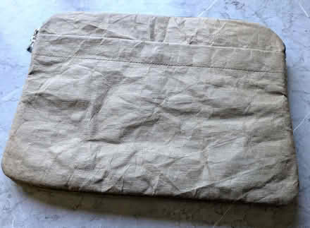 Photo of free Kula vegan laptop case (Finstall B60) #2