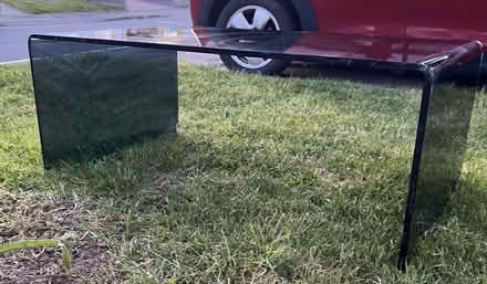 Photo of free Glass table (Connah's Quay CH5) #1