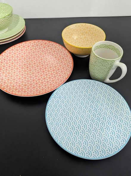 Photo of free Ceramic Dishes, Cups, Bowls (Qxs Blvd Union Turnpike) #1