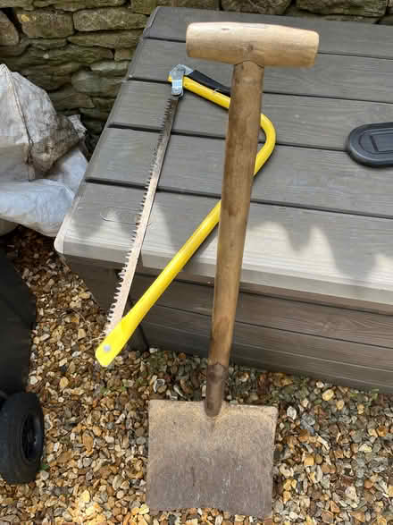 Photo of free Spade and saw (Milton-under-Wychwood OX7) #1