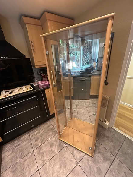 Photo of free Glass cabinet (Gu149dg) #1