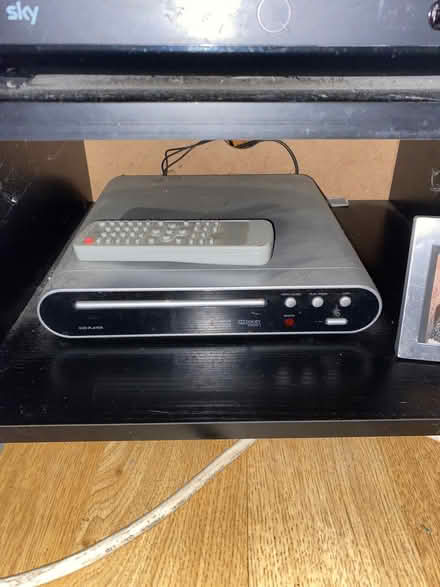 Photo of free DVD player (Nutgrove WA9) #1
