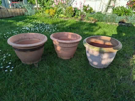 Photo of free Round plant pots (Ashton Vale BS3) #1