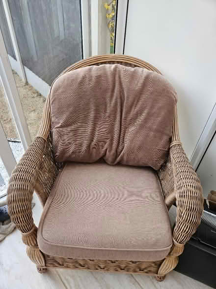 Photo of free Sofa (TW16) #1