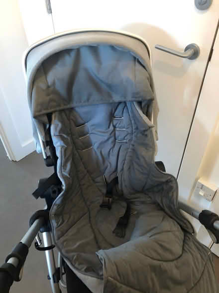 Photo of free Silver Cross Pram (Lambeth SE11) #2