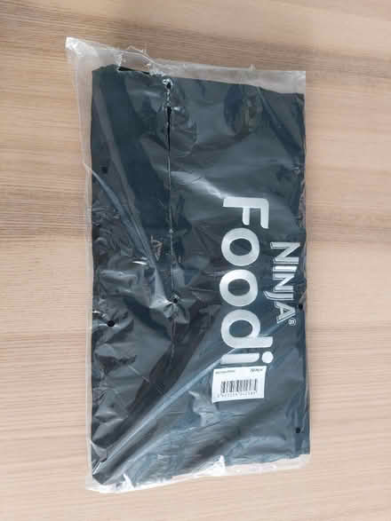 Photo of free Apron, never used (Bromley by Bow) #1