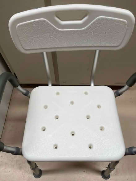 Photo of free shower chair new condition (Catalina Foothills, Tucson,AZ) #2