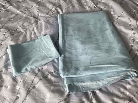 Photo of free Double duvet cover and 1 pillow case. (Woodley SK6) #1