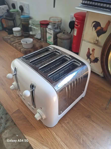 Photo of free 4 slice Dualit toaster (Hyde GL6) #1