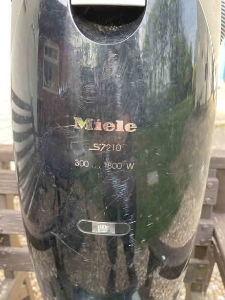 Photo of free Vacuum cleaner (Whaley Thorns NG20) #3