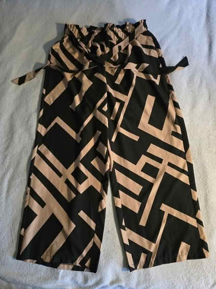 Photo of free Black Beige Paper Bag Pants 2XL (West 7th) #2