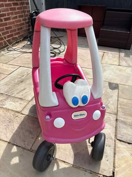 Photo of free Little Tikes pink Cozy Coupe (West Byfleet KT14) #1
