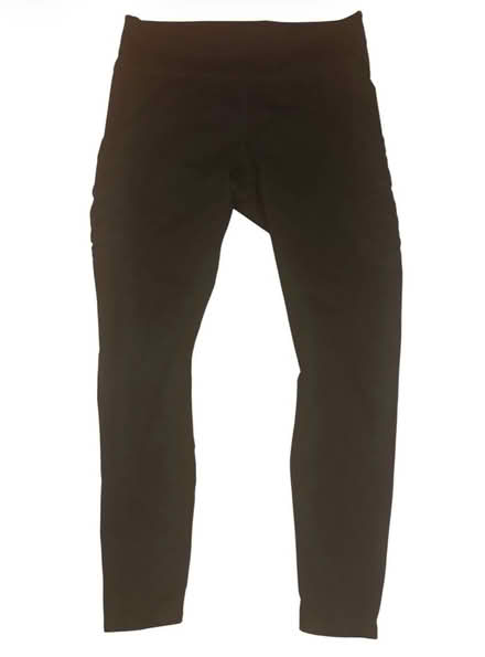 Photo of free Power hole By Fabletics Leggings (Brooklyn Storage) #1