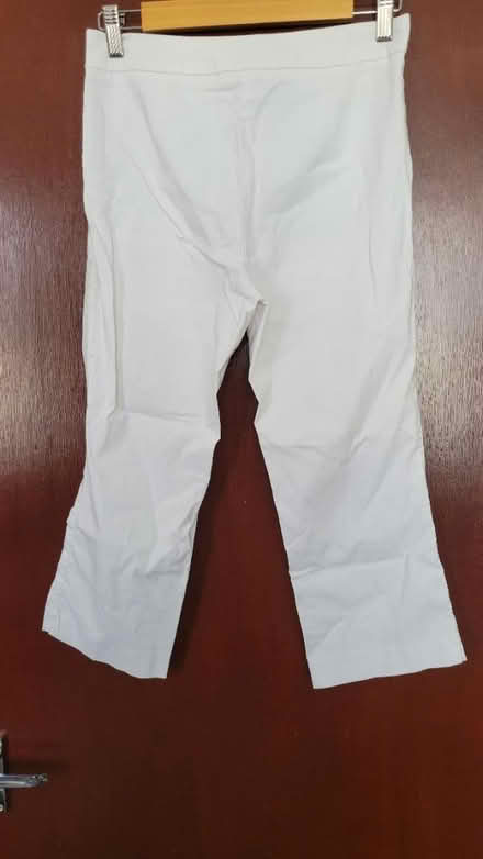 Photo of free Size 8 white cropped trousers (Southend, SS1) #2