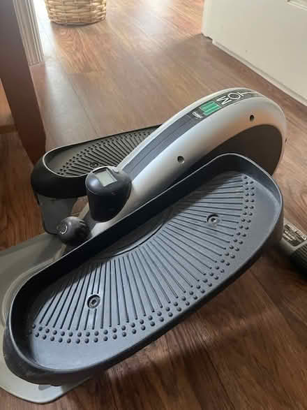 Photo of free Stamina Inmotion Compact Elliptical (Harbor Bay) #3