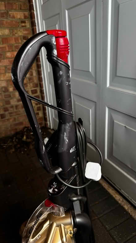 Photo of free Dyson DC27 Animal, working (Addlestone/row Town (KT15)) #2