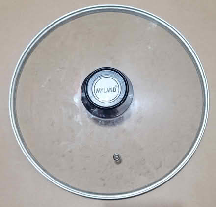 Photo of free Pot lid (11in) (Broadview/Gerrard) #1