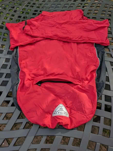 Photo of free Men's Altura Rain & Wind Proof Cycling Jacket (Bradwell MK13) #2