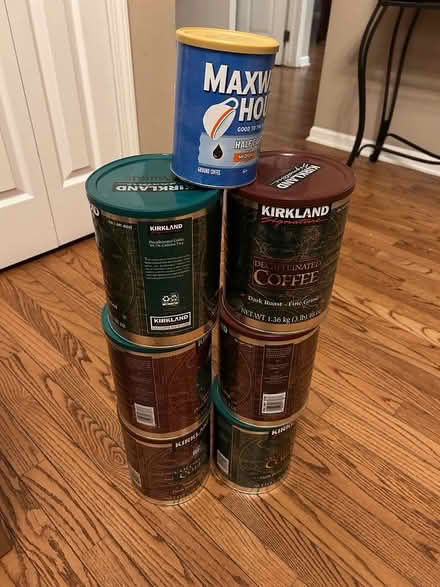 Photo of free empty coffee cans (Freedom and Drake) #2
