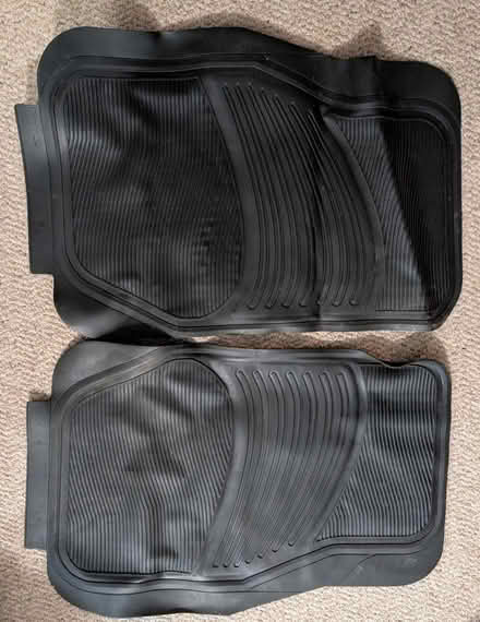 Photo of free 5 piece car mat set (Bowie) #2